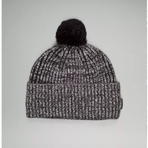 NWT Lululemon Women's Textured Fleece-Lined Knit Beanie